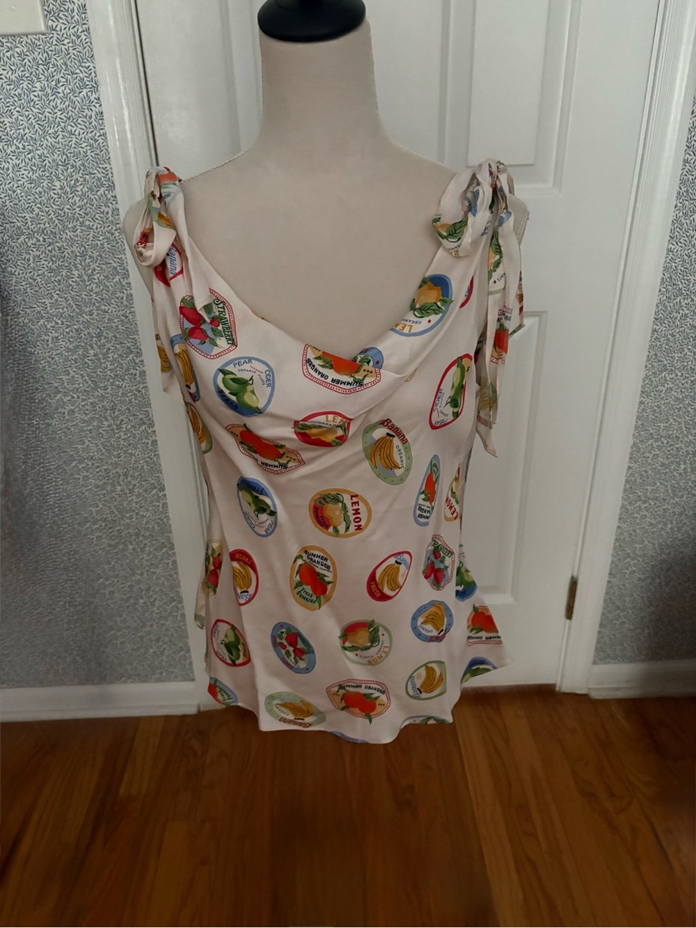 NWT Astr Cream Fruit-Print Tie-Shoulder Cowl Neck Camisole